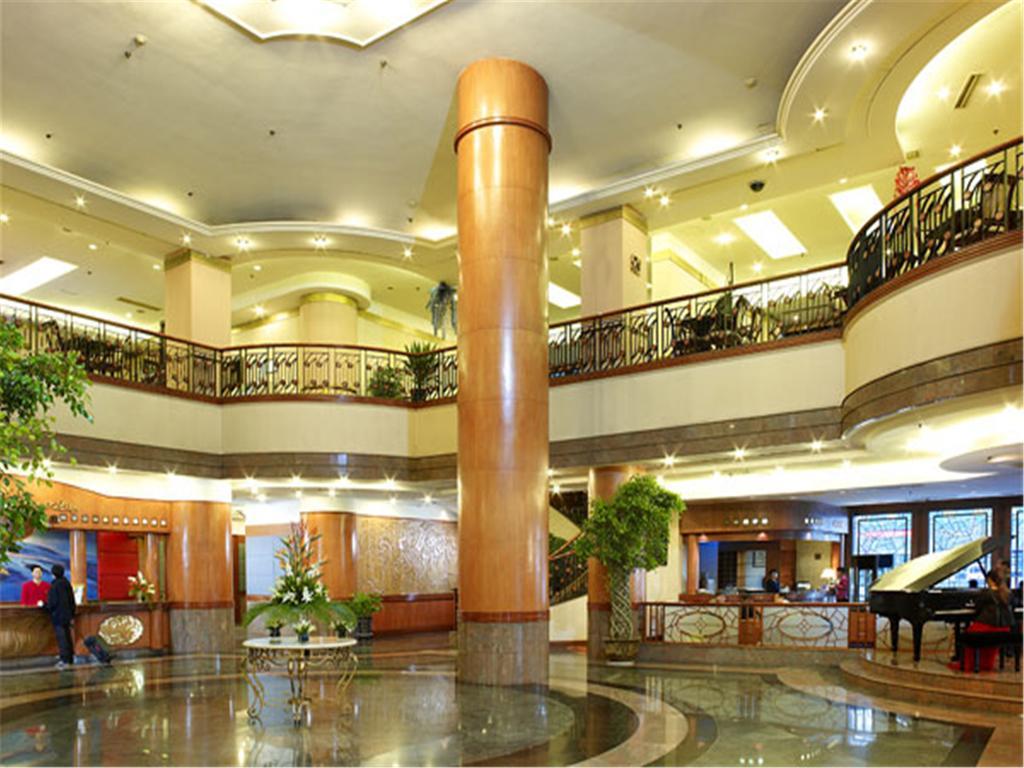 فندق Gloria Plaza شنيانج المظهر الخارجي الصورة